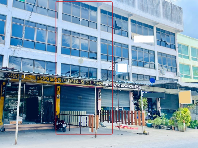 รามอินทรา109 พระยาสุเรนทร์24-34  ทาสีตกแต่งใหม่ ให้เช่า อาคารพาณิชย์ 3.5ชั้น 3นอน 3น้ำ 2จอดรถ Lotus 