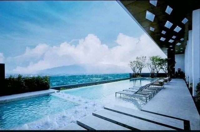 ลดราคาขายเอสเซ็นท์ คอนโด ห้องมุม วิวไม่บัง ทำเลดี ตกแต่งใหม่