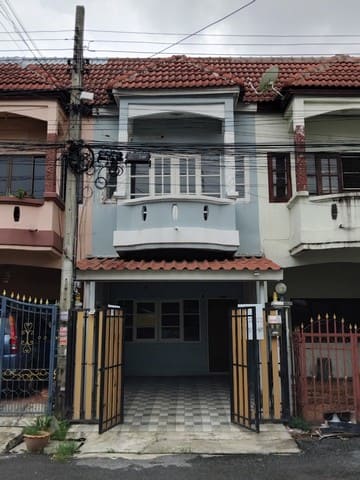 ขาย ทาวน์เฮ้าส์ จินดาทาวน์ คู้บอน27 แยก58 ใกล้รถไฟฟ้า