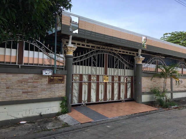 BS1004 | ขายบ้านเดี่ยว หมู่บ้านบางหลวง พื้นที่ 137 ตรว. จ.ปทุมธานี บ้านเดี่ยวทำเลดี ใจกลางเมืองปทุมธานี ต่อเติมเต็มพื้นที่