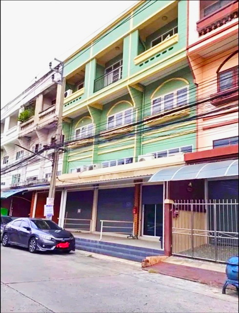 ให้เช่อาคารพาณิชย์ 4ชั้น 25ตร.วา. ถ.นวมินทร์46-54 MRTคลองบ้านม้า 3.2กม. 400ตร.ม. 3นอน 3น้ำ รพ. สิรินาถ บึงกุ่ม 500 ม.