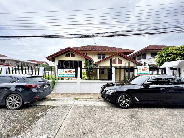 ทาวน์เฮ้าส์ บ้านเอื้ออาทร คลอง 9 ธัญบุรี หลังมุม ราคาถูก