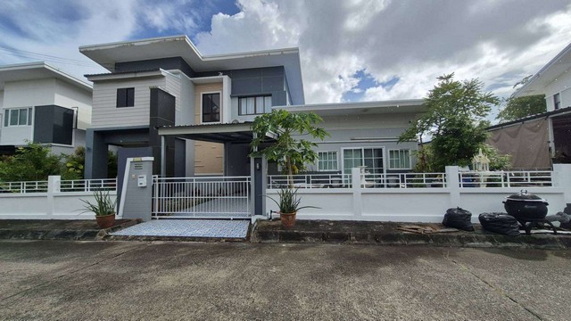 ขายบ้านเดี่ยว 2 ชั้น หมู่บ้าน กุลพันธ์วิลล์ โครงการ 9 (เซนทริค)  (ถ.เชียงใหม่-หางดง) อำเภอหางดง จังหวัดเชียงใหม่