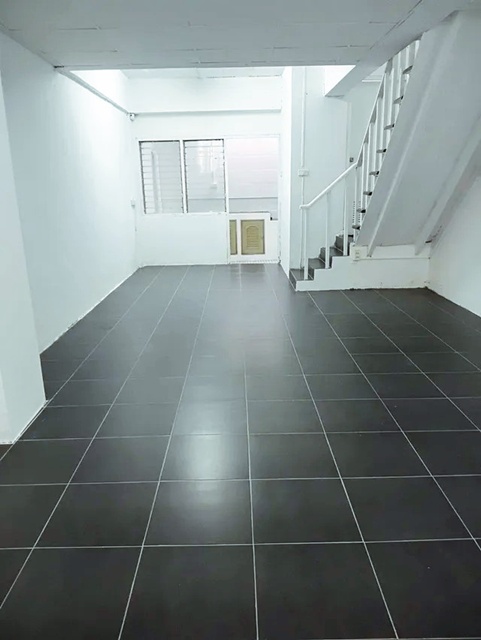 วัดนาวงศ์ ดอนเมือง 600 ม.ให้เช่าทาวเฮ้าส์ 2 ชั้น 18 ตร.วา. 148 ตร.ม. ม.รังสิต 2.2 กม. หลักหก โลตัส 2 นอน 2 น้ำ ตลาดดวงแก้ว 2.6 กม.