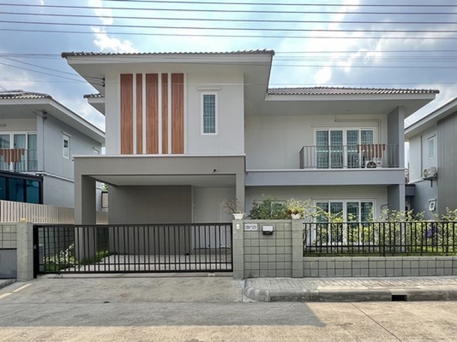 ขายบ้านเดี่ยว นันธารา รังสิต-คลอง 8 ปทุมธานี เนื้อที่ 51.6 ตรว. 3 นอน 3 น้ำ 2 พื้นที่สีเขียวสวย พร้อมอยู่