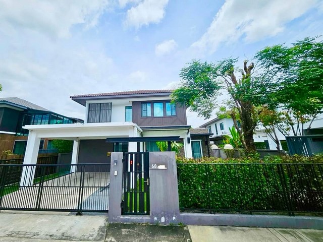 ให้เช่าบ้านเดี่ยว 2 ชั้น 70.1 ตรว. 4 ห้องนอน โครงการมัณฑนา บางนา กม.7 เฟอร์พร้อมอยู่ ใกล้เมกะบางนา **มีห้องนอนชั้นล่าง