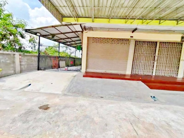 แสมดำ สะแกงาม-บางขุนเทียน  กาญจนาภิเษก โลตัส พระราม2 1.5กม. ให้เช่าตึกแถว 4ชั้น ทะลุ 2คูหา 40 ตร.วา. 640 ตร.ม.5 นอน 4 น้ำ 