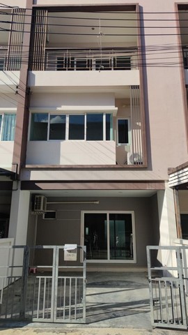 ให้เช่าทาวน์โฮม 3 ชั้น 20.6 ตร.ว. The Ricco Town วัชรพล ใกล้ห้าแยกวัชรพล