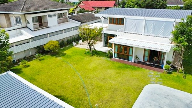 ศาลแพ่ง รัชดา 19-25 MRTลาดพร้าว 800ม. ลาดพร้าว 1-15 คฤหาสน์สุดหรู 2 ชั้น พร้อมสนามหญ้าใหญ่ 261 ตร.วา. 