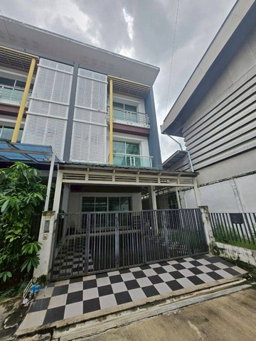 sss512 ขาย ทาวน์เฮ้าส์ 3 ชั้น ชวนชื่น โมดัส เซนโทร แจ้งวัฒนะ-ปากเกร็ด 41 หลังมุม