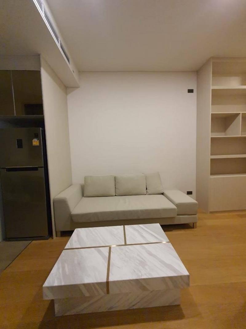 Siamese Exclusive Sukhumvit 42 spacious peaceful 19th floor BTS Ekkamai