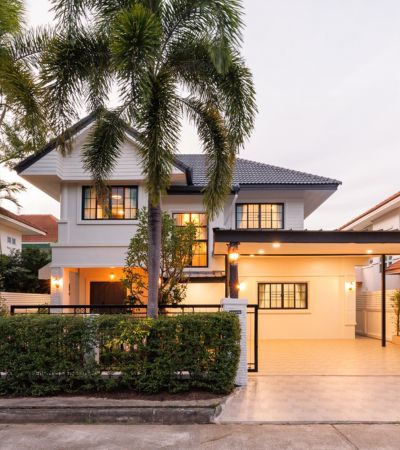 บ้านเดี่ยว พิมุกต์ 4 พร้อมอยู่ รีโนเวทใหม่ทั้งหลัง  สวยใหม่กริ๊บทุกมุม ทำเล หลัง ม.พายัพ ใกล้ห้าง Central Festival