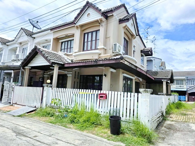 บ้านกล้วย-ไทรน้อยขาย-ให้เช่าทาวน์เฮาส์ 2 ชั้นหลังมุม 4 นอน MRT คลองบางไผ่ 2 กม. 2 น้ำ บิ๊กซี บางใหญ่ รร.พาณิชยการบางบัวทอง 800 ม. 