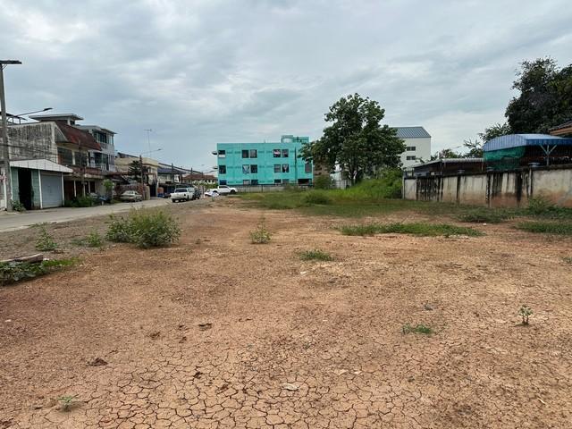 BL174 ขายที่ดินเปล่า 1 ไร่ ซอยรังสิต-นครนายก 39 ใกล้ฟิวเจอร์พาร์ครังสิต ถนนกว้าง เดินทางสะดวก