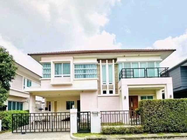 ให้เช่าบ้านเดี่ยวBangkok Boulevard เทพารักษ์-วงแหวน 60 ตร.ว 4 นอน 4 น้ำ 1 แม่บ้าน จอดรถ 2คัน ตกแต่งสวย เฟอร์นิเจอร์ครบ เช่า 50,000 บาท/เดือน