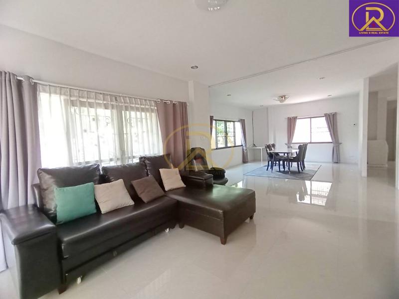 ขายบ้านเดี่ยว 2ชั้น สไตล์บาหลี หลังมุม หมู่บ้านทาลานา หลังจตุจักรชลบุรี ต.ห้วยกะปิ อ.เมืองชลบุรี จ.ชลบุรี