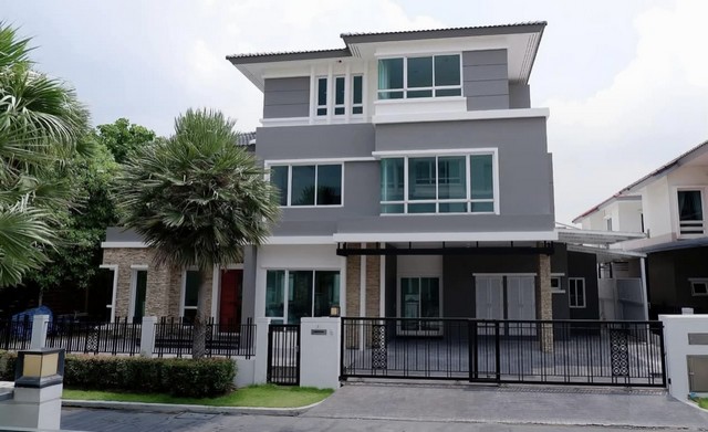 Grand Bangkok Boulevard พระราม 9  ศรีนครินทร์ บ้านหรูสุดพรีเมียม สไตล์โมเดิร์นคลาสสิก บนทำเลศักยภาพย่านกรุงเทพกรีฑา