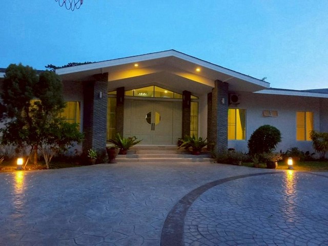 พูลวิลล่าหรู ทำเลดี เสมือนพักผ่อนรีสอร์ททุกวัน ใจกลางหางดง 