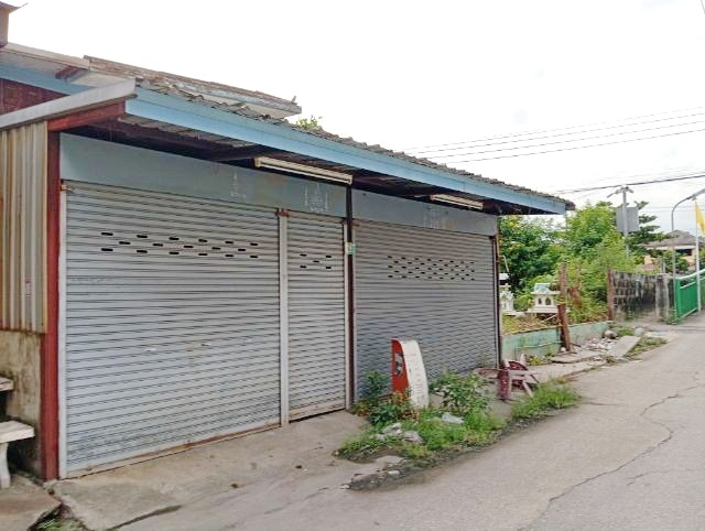 ทวีวัฒนา คลองมหาสวัสดิ์ วัดปุรณาวาส  ตลาดศาลายา 1.6 กม มีประตูเหล็ก 2 บาน รร.สาธิตนานาชาติ ม.มหิดล 1.9 กม.ให้เช่าห้องพร้อมที่ดิน ติดริมน้ำ 