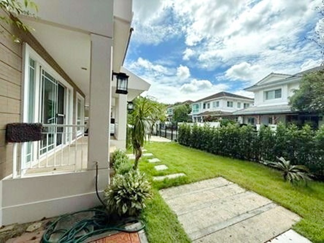 พระราม9 อ่อนนุช ARL บ้านทับช้าง 2 กม. รพ.จุฬารัตน์7 500 ม.คฤหาสน์ 2 ชั้น หลังมุม ตกแต่งครบพร้อมเฟอร์ฯ 3 นอน 3 น้ำ เดอะ พาซิโอ มอลล์ 2.2 กม. 