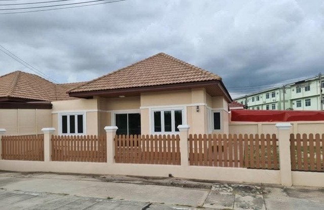 บ้านมือหนึ่งหนองชากชลบุรีให้เช่า!!!! บ้านใหม่มือ 1 พร้อมปล่อยเช่า+++  ยังไม่เคยปล่อยเช่ามาก่อน *** สภาพใหม่เอี่ยมทั้งหลัง