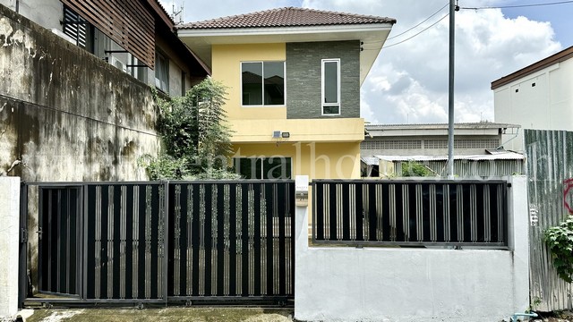 ลดราคา บ้านเดี่ยว 50 ตร.วา ซอยสุคนธสวัสดิ์ 20 ลาดพร้าว บัานไม่เคยเข้าอยู่