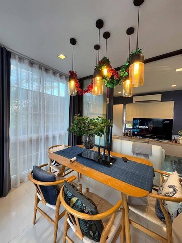 ให้เช่าบ้านเดี่ยว 2ชั้น เฟอร์นิเจอร์พร้อมอยู่ โครงการเทรนดี้ ธารา เข้าทางถนนบางนา-ตราด กม.16 