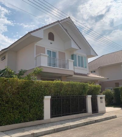 The Esteem บ้านสวย เฟอร์ครบ ทำเลดี ใกล้ตลาดหลายแห่ง / แหล่งชุมชนสันกำแพงสายเก่า