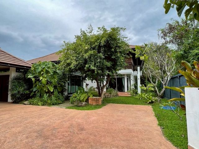 ให้เช่าบ้านหรู 80,000 บาท/เดือน #หมู่บ้านล้านนามนตรา #หางดง บ้านเดี่ยว 2 ชั้น #เฟอร์นิเจอร์ครบ #หิ้วกระเป๋าพร้อมเข้าอยู่ได้เลย