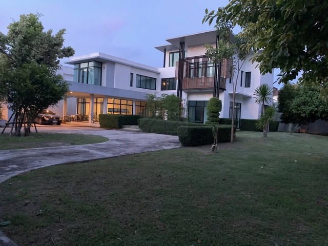 ขายบ้านเดี่ยวสร้างเองสไตล์โมเดิร์น 339 ตรว. ทำเลทอง ถนนกาญจนาภิเษก-ตลิ่งชัน ติดถนนใหญ่ 50 เมตร ใกล้ Pasio Food Park ใกล้สมาคมชาวปักษ์ใต้