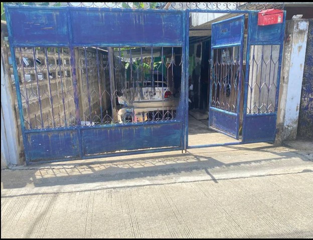 #List:93757 ขายบ้านพร้อมที่ดิน ทำเลดีกลางเมืองนนทบุรี ขนาด 42 ตรว.ราคาลดพิเศษก่อนสิ้นปี2568รายละเอียดทรัพย์- ขายที่ดินพร้อมสิ่งปลูกสร้าง นนทบุรี พิบูลสงคราม- บ้านขายตามสภาพ 1 ห้องนอน 1 ห้องน้ำ สามารถรีโนเวทเป็นที่อยู่อาศัยหรือทำธุรกิจอพาร์ทเมนท์ได้สถานที่ใกล้เคียง Location:- ใกล้มหาวิทยาลัยราชภัฏพิบูลสงคราม- ใกล้โรงเรียนเขมาภิรดาราม- ใกล้ทางด่วน- ใกล้ห้าง gateway บางซื่อ***ร