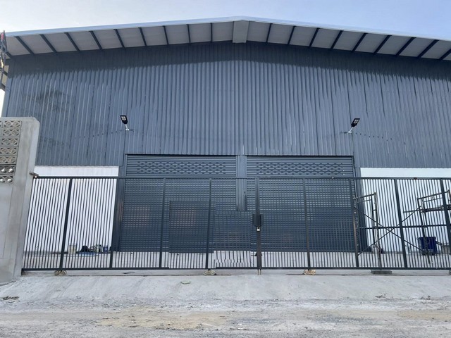 BST986 ให้เช่าโกดังใหม่ 700 ตารางเมตร อ่อนนุช 70/1 พัฒนาการตัดใหม่ ใกล้ถนนใหญ่ รถเทรลเลอร์เข้าได้ เหมาะสำหรับคลังสินค้าและโลจิสติกส์