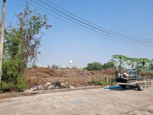 ขายที่ดิน 6 ไร่ หน้ากว้าง 105 เมตร แปลงสวย ผังสีม่วงจุดสีขาว เขต EEC อ.เมืองฉะเชิงเทราติดถนนสาธารณะ ถนนกว้าง 8-10 เมตร รถใหญ่เข้าสะดวก เหมาะสร้างโรงงานราคาขาย 3,300,000 บาท / ไร่ ( เฉลี่ยเพียง 8,250 บาท / ตร.วา )ที่ตั้ง ถนนตลาดปองพล ตำบลคลองหลวงแพ่ง อำเภอเมืองฉะเชิงเทรา ฉะเชิงเทรา 24000ติดต่อ : คุณภัสพงณ์ 0634098164Line : binkem22https://www.facebook.com/profile.php?id=61581484955548เนื้อที่ 6 ไร่ หน้ากว้าง 105 เมตรตั้งอยู่ในพื้นที่เศร