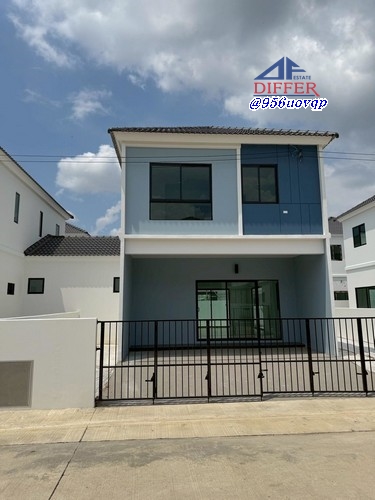 svs300 ให้เช่า The Connect บางนา - ศรีวารี (2)  บ้านแฝด ติดถนนใหญ่ ใกล้สนามบินสุวรรณภูมิตั้งอยู่: ถนนวัดศรีวารีน้อย อ.บางพลี จ.สมุทรปราการ35 ตร.ว. พื้นที่ใช้สอย136 ตร.ม. ขนาด 3 ห้องนอน, 2 ห้องน้ำ, 1 ห้องอเนกประสงค์ที่ชั้นล่าง และ จอดรถหน้าบ้านได้ 2 คัน** เพื่อเป็นการรวดเร็วในการตรวจสอบ รบกวนคุณลูกค้า copy linkประกาศหรือขอรหัสประกาศส่งมาด้วยค่ะ**   ติดต่อสอบถาม    CALL: 0927988789   Line:  @956uovqp   https://lin.ee/kKvaDQv   whatapp : +669279