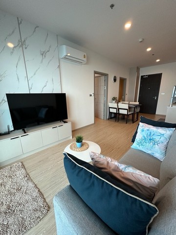 **For Rent: The Symphony Condo, Bangsaen – Sriracha, Chonburi**Corner unit with panoramic **180° sea view**, fully furnished and ready to move in.* 2 Bedrooms, 2 Bathrooms* 80 sq.m.* Fully equipped with furniture and electrical appliances  **Rental price: 40,000 THB/month**---**ให้เช่า: เดอะซิมโฟนี่ คอนโด บางแสน – ศรีราชา ชลบุรี**ห้องมุม วิวทะเล 180 องศา ตกแต่งครบ พร้อมเฟอร์นิเจอร์และเครื่องใช้ไฟฟ้า* 2 ห้องนอน 2 ห้องน้ำ* ขนาด 80 ตารางเมตร  **ราคาเช่า 40,000 บาท/เดือน**UK06-RC0155CONTACT  UKEEN ASSET CO.,LTDTel. / WhatApp  : 095-246-2889 K.Nutt (นัท)Tel. / WhatApp : 065-397-8122 K.Ying(หญิง) Line ID : @ukeen (https://lin.ee/XVLkUI9) Website : https://ukeenasset.com/Bio Link : h
