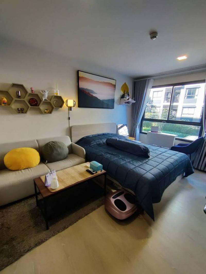 ขายคอนโด D condo Air ลาดกระบัง จังหวัดกรุงเทพมหานครที่ตั้ง : แขวงลาดกระบัง เขตลาดกระบัง จังหวัดกรุงเทพมหานคร 10520พิกัด : https://maps.app.goo.gl/UdsyMXFtiSmhgB1m6ขนาดพื้นที่ใช้สอย : 24 ตร.ม.รายละเอียด-คอนโด ชั้น 2 วิวสระว่ายน้ำ + วิวสวนธรรมชาติ ของโครงการ-ห้องใหม่มาก เพิ่งสร้างเสร็จได้ 1 ปี-เจ้าของอยู่เอง ไม่เคยปล่อยเช่า-เฟอร์นิเจอร์ Built-in ครบ พร้อมเข้าอยู่ทันที- 1 ห้องนอน- 1 ห้องน้ำ- 1 ที่จอดรถจุดเด่นโค