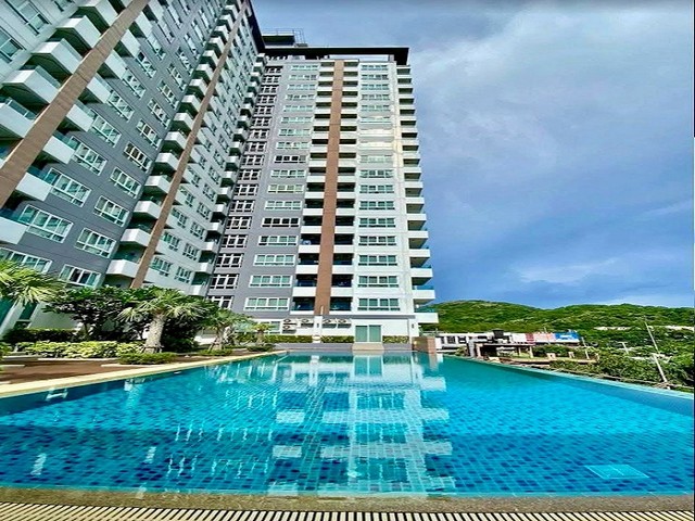 TEL:088-559 5199 คุณเอLine:https://line.me/ti/p/C0eGe0whLXSea Hill Condo Srirachaขาย ซี ฮิลล์ คอนโด ศรีราชาราคาขาย :  1,690,000 บาท(โอน 50/50)ตึก A ชั้น 6 (วิวเมือง+ ทะเล)ขนาด : 37.07 ตารางเมตร 1 ห้องนอน 1 ห้องน้ำ1 ที่จอดรถเฟอร์นิเจอร์ แอร์ 2 ตัว/  เตียงนอน / ผ้าม่าน / โซฟา / โต๊ะกินข้าว / ชั้นวางรองเท้า / ชั้นวางทีวีทำเลติดถนนสุขุมวิทพื้นที่ใกล้เคียง- โรบินสัน ศรีราชา- เซนทรัล ศรีราชา- ม.เกษตร ศรีราชา- ตึกคอม- ฮาร์เบอร์มอลล์สิ่งอำนวยความส