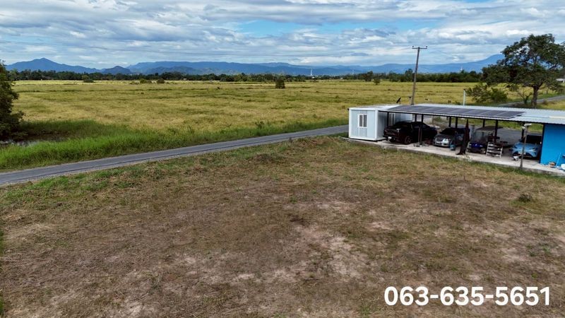 สนใจมาเที่ยวชมโทร ติดต่อ นกได้หลายช่องทางนะคะโทร. 061-494-9665โทร. 063-635-5651 (เบอร์นี้ไลน์เต็มค่ะ)ไลน์ไอดี : @nyland789(ไลน์คลิ๊กแล้วทักมาได้เลยค่ะ) https://lin.ee/R8sP0rj____________________________ด่วน ขายขาดทุนยับถูกกว่าแปลงติดกันครึ่งนึงด่วนร้อนเงิน 1 ไร่ 7.5 แสน ลดมาจาก 1.35 ล้านโฉนดครุฑแดงพร้อมโอนที่ดินติดถนนลาดยางในซอย ขุดบ่อ ถมที่ไว้เรียบร้อยหลังสีฟ้าคือเพื่อนบ้านค่ะต.วังกระโจม อ.เมืองนครนายกโฉนดครุ