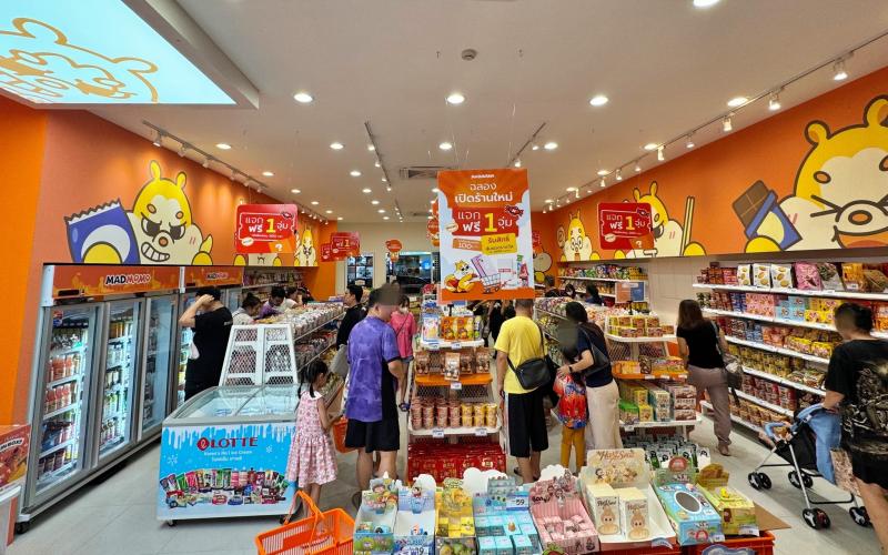 สนใจติดต่อ คุณญาณิศาโทร 082-216-9662ดูร้านได้ที่: The Fourth ศาลายา — โซน C ติด Jones Saladเพียง 250,000 บ #ได้คืน 300,000 บ #ร้านตกแต่งพร้อม  “เดอะ 4 ศาลายา” #ทำเลทองติดร้านดัง ชั้นล่าง พร้อมเปิดได้ทันที- ค่าเช่าถูกพิเศษ ถูกที่สุดในโครงการ #ราคาห้องเปล่า เหมาะทำคาเฟ่ / ร้านขนม / ร้านอาหาร / ร้านเครื่องดื่ม / หรือแบรนด์ที่อยากขยายสาขาโซนศาลายา สาย 3 - สาย 4- ตกแต่งครบ พร้อมใช้งานทันที —- พื้นที่: 112