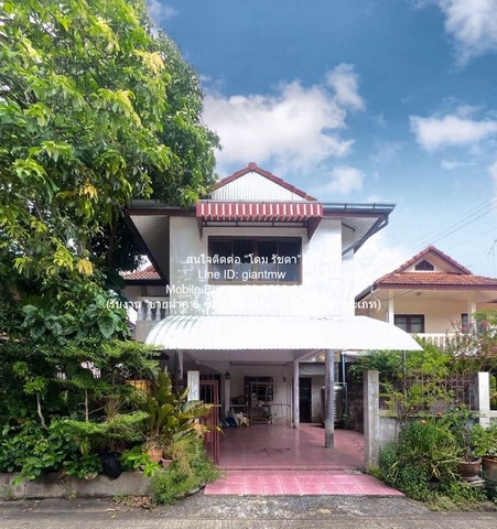 รหัสทรัพย์: DSL-1215 (AHB)สนใจติดต่อ: โดม รัชดา (Exclusive Contract)โทร: 065-586-9872ไลน์ไอดี: 0655869872 หรือ giantmw หรือ @yem0202nFacebook: https://bit.ly/3vdegO8Fanpage: https://bit.ly/488TrlDรับงานขายฝาก//ซื้อไปโอนกลับงานอสังหาฯ.ทุกประเภทพิเศษ: รับซื้อ-ขาย และจัดหารถยนต์มือ 2 ทุกรุ่น & ทุกงบประมาณ.ขายบ้านเดี่ยว 2 ชั้น ในโครงการ (ตามสภาพ) ซ.พหลโยธิน 54/1 (BTS สะพานใหม่) 50 ตร.ว. 3 น 2 น้ำ 1 จอดรถ ราคา 3,890,000 บาท (โอนฟรี)  รายละเอียดทรัพย์: บ้านเดี่ยว 2 ชั้น ในโครงการ ท