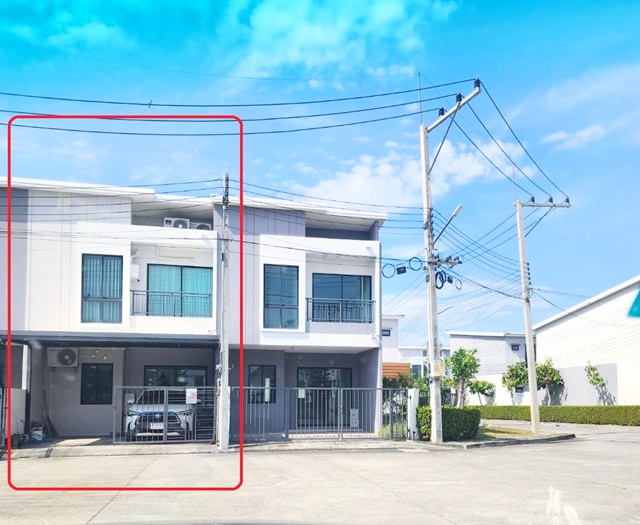 ให้เช่าคฤหาสน์ 2 ชั้น ฟิวเจอร์พาร์ค 4ห้องนอน โรบินสัน เซนทรัล โรบินสัน รังสิต 2.5กม. 19ตร.วา. 180ตร.ม. พร้อมเฟอร์ฯ เครื่องใช้ไฟฟ้า  2น้ำ  ม.กรุงเทพ รังสิต 2.9กม. สะดวกสบาย ปลอดภัย  แหล่งชุมชน เหมาะกับอยู่อาศัย โฮมออฟฟิศ 14,499 B-M. ตลาดรังสิต 3.0 กม. ถ.รังสิต-นครนายก4bedroom Robinson Central 2-storey mansion for rent Future Park Robinson Rangsit 2.5km. 19sq.wa. 180sq.m. fully furnished  2bath  Bangkok University Rangsit 2.9 km. Convenient safe and in a community area suitable for living or home office 14,499  B-M. Rangsit Market 3.0 km. Rangsit-Nakhon Nayok Road. แยกรังสิต ถ.