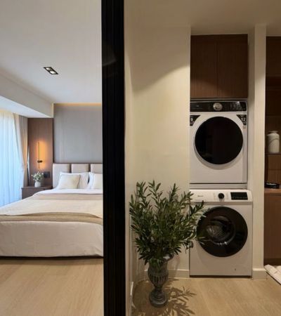 เพียง 1.99 ล้านบาท* คอนโด กาแลทองทาวเวอร์ รีโนเวทใหม่ ถ.ช้างคลานห้องวิวดอยสุเทพแบบเต็มตา มีโควต้าต่างชาติ*—ชั้น10 ขนาด 40 ตรม• 1 ห้องนอน• 1 ห้องน้ำ• โซนครัวแยก—Fully furnished มาพร้อมกับ: อ่างอาบน้ำเครื่องปรับอากาศ 18,000 btuGoogle TV ขนาด 55”เครื่องซักผ้าเครื่องอบผ้าเตาอบ Haffeleเตาไฟฟ้า และฮู้ดดูดควันตู้เย็น Inverter 2 ประตูประตู Digital door lock—สิ่งอำนวยความสะดวกในโครงการ:• ลิฟต์• ระบบรักษาความปลอดภั