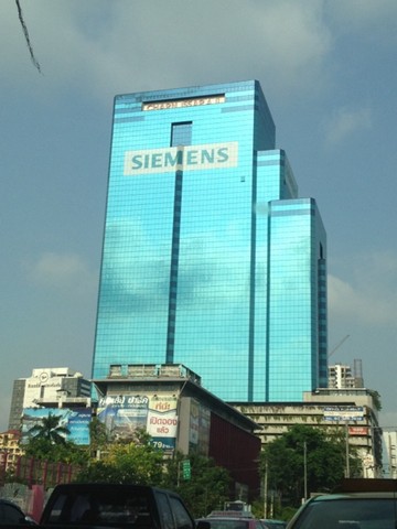 ออฟฟิศให้เช่าเพชรบุรีตัดใหม่ เอกมัย  อาคารชาญ อิสระ ทาวเวอร์2 บางกะปิ เขตห้วยขวาง แอร์พอร์ตลิ้งค์ ใกล้ทางด่วน ขนาดพื้นที่ให้เช่าเริ่ม 100  ตรม. ขึ้นไป  O2,512,59O9,  O84,543,4833ดูข้อมูลอาคารอื่นที่ www.irentoffice.com และยินดีรับฝากขาย-เช่าสำนักงานค่าประกันการเช่า    3    เดือนค่าเช่าล่วงหน้า      1    เดือนสัญญาการเช่าสำนักงาน3ปีขนาดพื้นที่ให้เช่า 100 ตารางเมตรขึ้นไป  ขนาดพื้นที่และค่าใช้จ่ายต