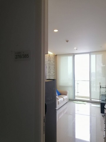 หัวข้อ: ลงทุนสุดคุ้ม! ขายคอนโด 1 ห้องนอน พร้อมผู้เช่า TC Green พระราม 9 (MRT ห้วยขวาง) วิวสวนสวย ชั้นสูง! จุดเด่นการลงทุน* **ผลตอบแทนทันที (Yield):** ห้องมีผู้เช่าทำสัญญาอยู่แล้วจนถึง **มีนาคม 2569** ผู้ซื้อรับค่าเช่าต่อได้ทันที!* **ทำเลทองใจกลาง CBD ใหม่:** ใกล้ Central พระราม 9, RCA และสำนักงานใหญ่* **วิวสวยและชั้นสูง:** ชั้น 26 วิวระเบียงทิศเหนือ เห็นวิวสวนกว้างของ สนญ. MRT ห้วยขวาง ไม่มีตึกบัง รายละเ