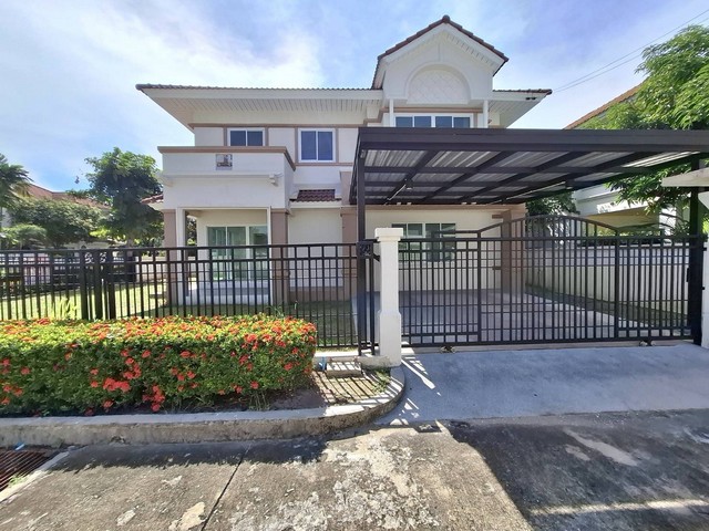 ให้เช่าบ้านเดี่ยว2ชั้น หลังมุม 75ตรว. รัตนาธิเบศร์(ซอยท่าอิฐ)นนทบุรี-3ห้องนอน 3ห้องน้ำ  1ห้องรับแขก 1ห้องครัว-แอร์ 3ตัว - เฟอร์นิเจอร์จัดให้ ได้, เตียง 6ฟุต,โต๊ะทานข้าว,โต๊ะทำงาน-จอดรถได้2คัน-ส่วนกลาง ระบบรักษาความปลอดภัย24ชม.,ฟิตเนส,สระว่ายน้ำอยู่ถนน รัตนาธิเบศร์(ซอยท่าอิฐ) - ใกล้สถานีรถไฟฟ้าสายสีม่วงสถานีไทรม้า-ใกล้สะพานพระนั่งเกล้า,เซ็นทรัลเวสเกต,เซ็นทรัลพลาซ่า