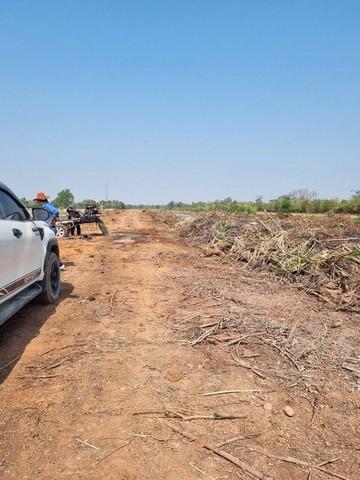 ขายที่ดิน 6 ไร่ หน้ากว้าง 105 เมตร แปลงสวย ผังสีม่วงจุดสีขาว เขต EEC อ.เมืองฉะเชิงเทราติดถนนสาธารณะ ถนนกว้าง 8-10 เมตร รถใหญ่เข้าสะดวก เหมาะสร้างโรงงานราคาขาย 3,300,000 บาท / ไร่ ( เฉลี่ยเพียง 8,250 บาท / ตร.วา )ที่ตั้ง ถนนตลาดปองพล ตำบลคลองหลวงแพ่ง อำเภอเมืองฉะเชิงเทรา ฉะเชิงเทรา 24000ติดต่อ : คุณภัสพงณ์ 0634098164Line : binkem22https://www.facebook.com/profile.php?id=61581484955548เนื้อที่ 6 ไร่ หน้ากว้าง 105 เมตรตั้งอยู่ในพื้นที่เศร