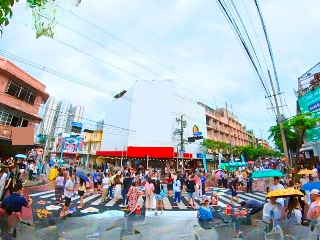 BTSสยาม 1.8กม.ให้เช่าอาคารพาณิชย์ 3 ชั้นสุดพิเศษบรรทัดทอง รีโนเวทใหม่ 180ตร.ม. 15ตร.วา. บรรยากาศโปร่ง โล่ง ม.จุฬาลงกรณ์ 2.5 กม. ทำเลทอง ติดถนนใหญ่  ใจกลางย่านสุดฮอต 144,999 B-M.  จุฬาลงการณ์ 14-20 แหล่งช้อปปิ้ง สามย่าน มิตรทาวน์ 1.4 กม. คนพลุกพล่าน เดินทางสะดวก  BTS Siam 1.8km. BanthatThong For rent a very special 3-story commercial building newly renovated 180sq.m. 15sq.wa. open and airy atmosphere Chulalongkorn University 2.5km. prime location next to the main road in the heart of the hottest area 144,999B-M. Chulalongkorn 14-20 shopping area Samyan Mitrtown 1.4 km. crowded convenient travel สะพาน