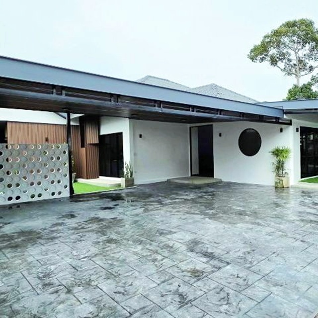 ให้เช่าบ้านสไตล์โมเดิร์น Luxury ตกแต่งครบ จัดเต็มเฟอร์ฯ สุกี้ตี๋น้อย บางละมุง 50ม.เครื่องใช้ไฟฟ้า 3นอน สุขุมวิทพัทยา9-19 หาดกระทิงลาย 1.1 กม.  4 น้ำ เทคนิคพัทยา 600 ม.  แหล่งท่องเที่ยว ช้อปปิ้ง พัทยา 120 ตร.วา. 320 ตร.ม. 59,998B-M. บ้านสุขาวดี พัทยา ดอลฟินาเรียม ถนนคนเดินพัทยา  ถ.สุขุมวิท ชลบุรี-พัทยา  SukiTeeNoi BangLamung 50m. Modern luxury house for rent Sukhumvit Pattaya 9-19 Kratinglai Beach 1.1 km. fully furnished fully equipped with appliances 3bed 4bath Pattaya Technical College 600 m. tourist attractions shopping Pattaya 120sq.wa. 320sq.