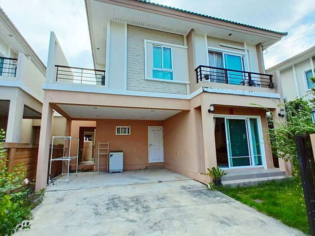 รร.คลองมหาสวัสดิ์ 2.3 กม.พร้อมเฟอร์ฯ ตลาดนัดลุงออม 2.3กม.ให้เช่าบ้านเดี่ยวสุดหรู 2 ชั้น 3นอน 2 น้ำ เงียบ สงบ ร่มรื่น เหมาะกับโฮมออฟฟิศ พักอาศัย 17,999 B-M. 40ตร.วา. 255ตร.ม. วัดใหม่ผดุงเขต 1.2 กม.เดินทางง่าย MRT สามแยกบางใหญ่ ถ.บรมราชชนนี Khlong Mahasawat Sch.2.3km. fully furnished LungAom Market 2.3km. Luxury 2-story detached house for rent 3bed 2bath quiet peaceful and shady. Suitable for home office or residence 17,998 B-M. 40sq.wa. 255sq.m. Wat Mai Phadungket 1.2 km. Easy access to MRT Sam Yaek Bang Yai Borommaratchachonnani Road.ถ.บรมราชชนนี กาญจนาภิเษกตำบล ศาลากลาง อ