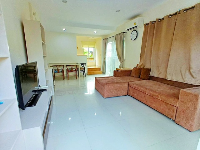 ตลาดนัดลุงออม 2.3กม.ให้เช่าบ้านเดี่ยวสุดหรู 2 ชั้น 3นอน 2 น้ำ รร.คลองมหาสวัสดิ์ 2.3 กม.พร้อมเฟอร์ฯ เงียบ สงบ ร่มรื่น เหมาะกับโฮมออฟฟิศ พักอาศัย 17,999 B-M. 37ตร.วา. 250ตร.ม. วัดใหม่ผดุงเขต 1.2 กม.เดินทางง่าย MRT สามแยกบางใหญ่ ถ.บรมราชชนนี LungAom Market 2.3km. Luxury 2-story detached house for rent 3bed 2bath Khlong Mahasawat Sch.2.3km. fully furnished quiet peaceful and shady. Suitable for home office or residence 17,999 B-M. 37sq.wa. 250sq.m. Wat Mai Phadungket 1.2 km. Easy access to MRT Sam Yaek Bang Yai Borommaratchachonnani Road.ถ.บรมราชชนนี กาญจนาภิเษกตำบล ศาลากลาง อ